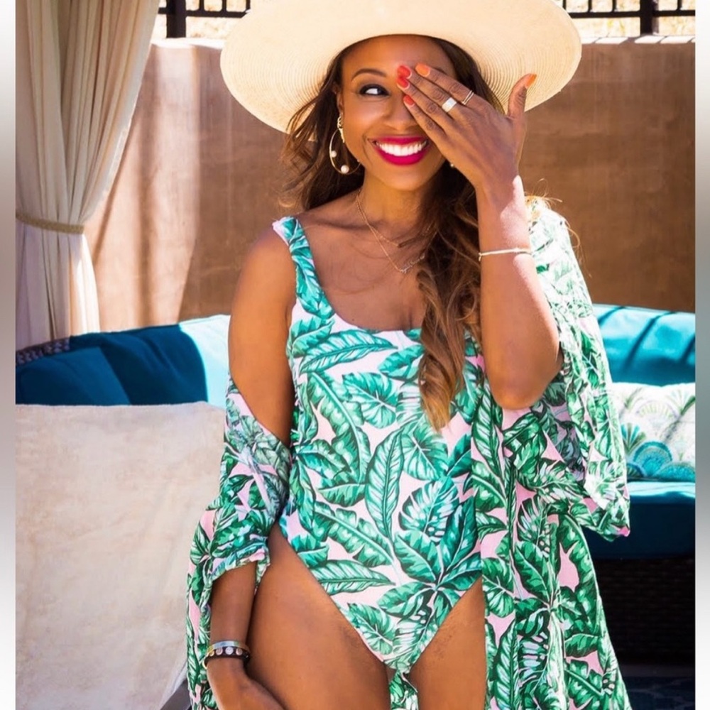 Kenny Flowers Reversible Beverly Hills One Piece Swimsuit. NWT. Size M-L